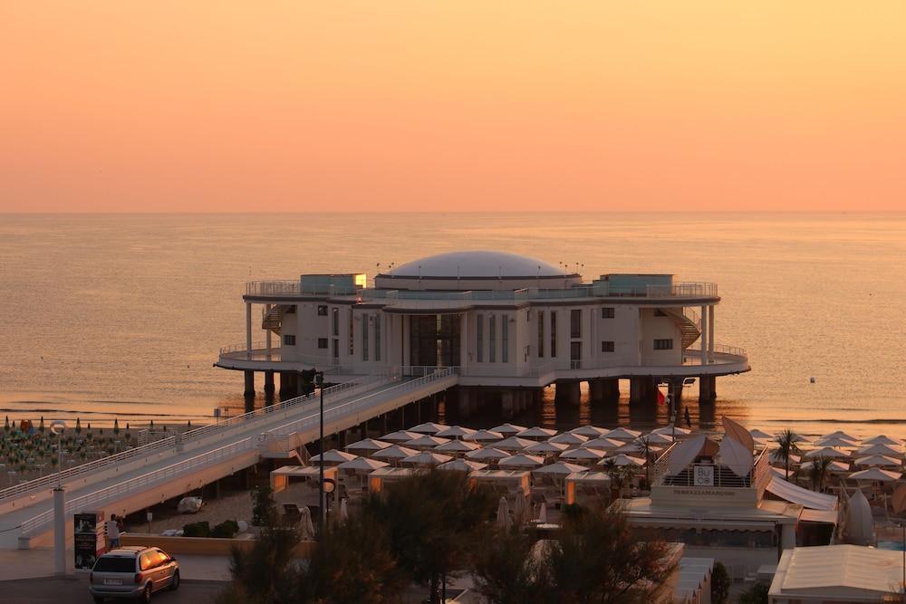 Hotel Cristallo Senigallia Dış mekan fotoğraf