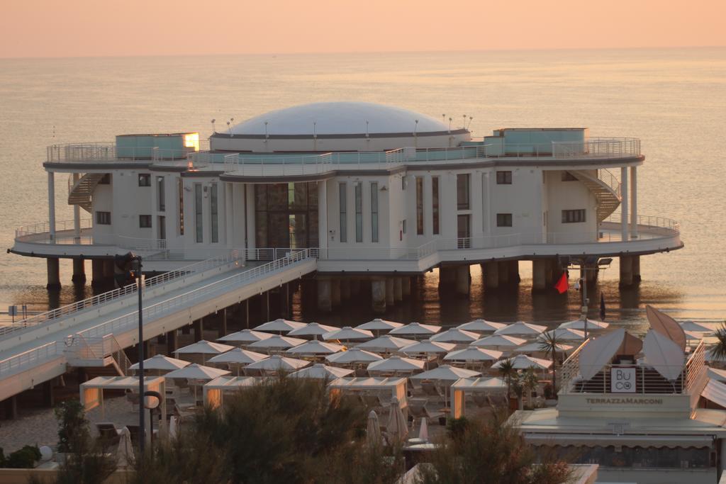 Hotel Cristallo Senigallia Dış mekan fotoğraf
