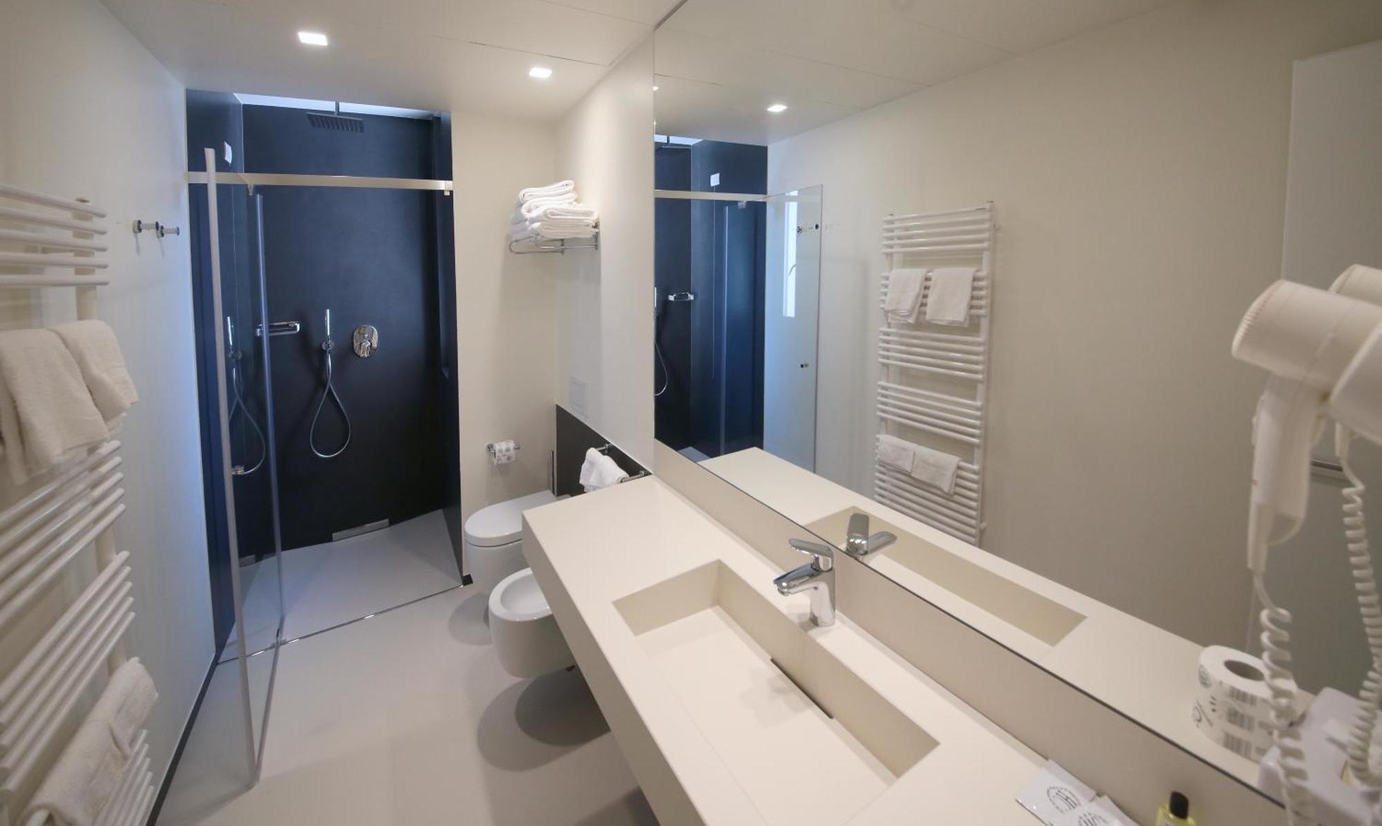 Hotel Cristallo Senigallia Oda fotoğraf