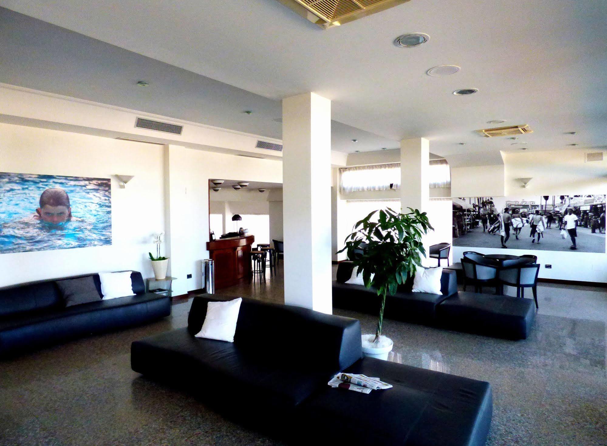 Hotel Cristallo Senigallia Dış mekan fotoğraf